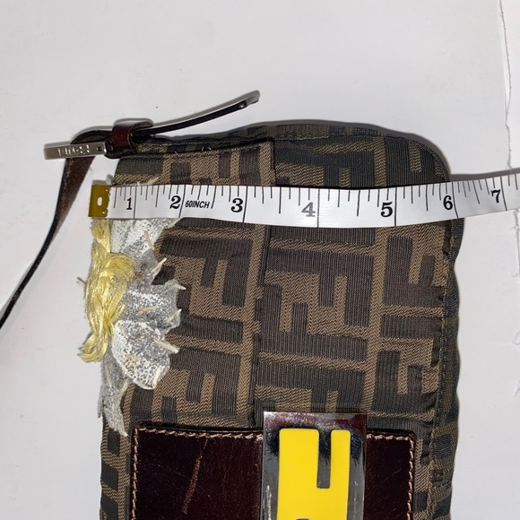 🛑SOLD🛑 Vintage FENDI Zucca Flower Motif Mamma Bucket Shoulder Bag - Picture 14 of 14